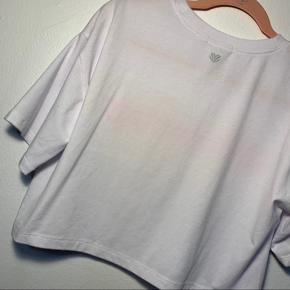 Forever 21 unlimited pink white mesh crop top - Picture 5 of 7